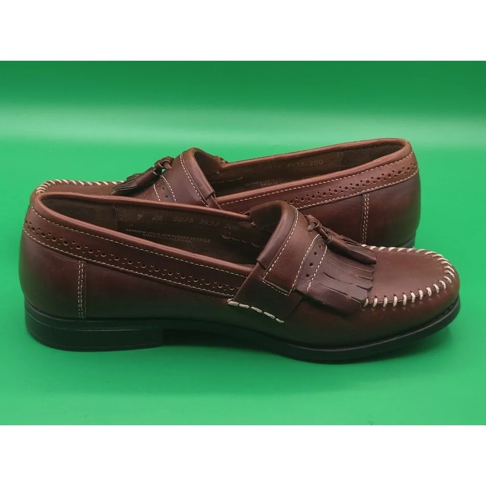 G. H. Bass Weejuns Loafers - Men's 9 EE - Tassel & Stitch - Brown Dress Shoes